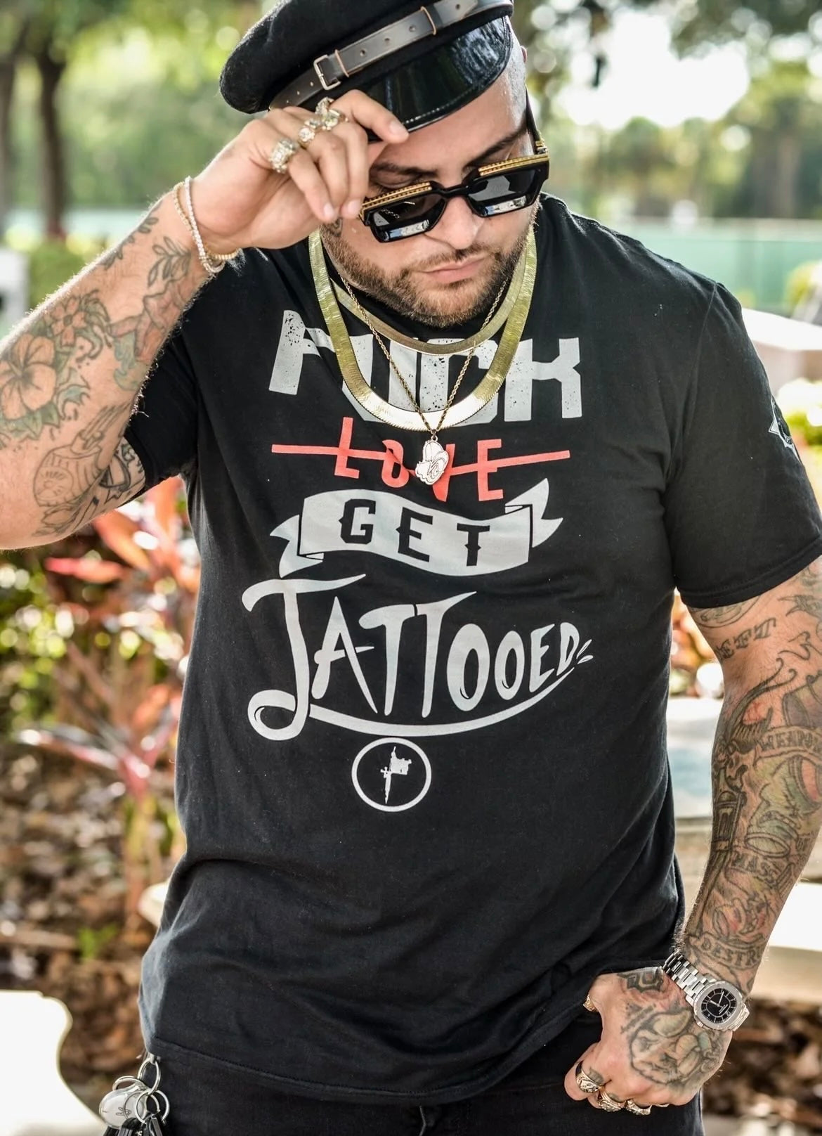 Fuck Love - Unisex T-Shirt